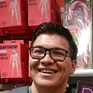 Meet your Posher, Evan